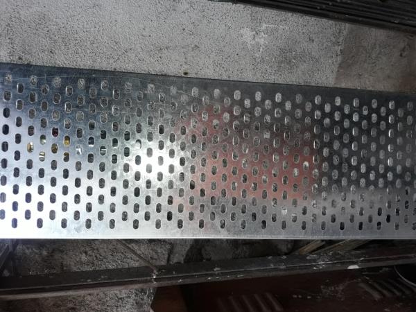 Gi cable tray