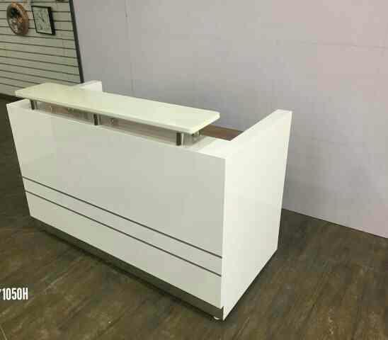 reception table