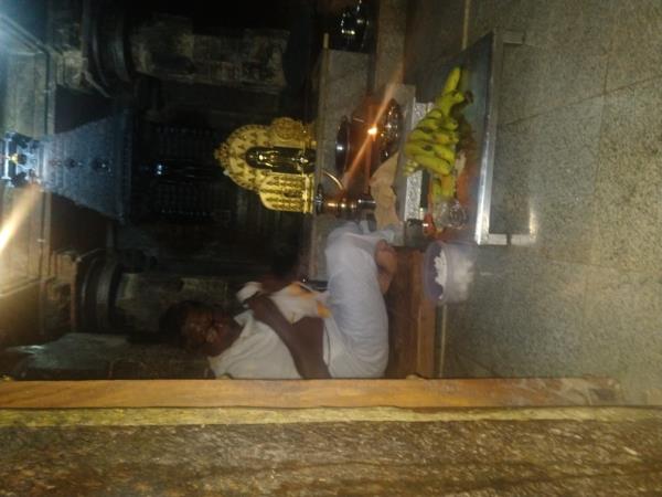 parshwnath digamber jain templ