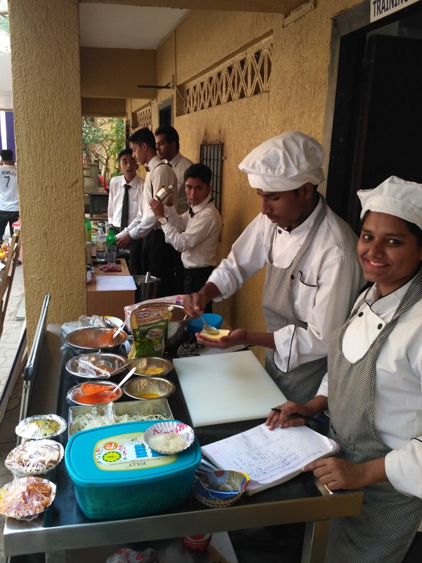 Best Hotel Management Col