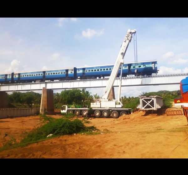 hydras cranes