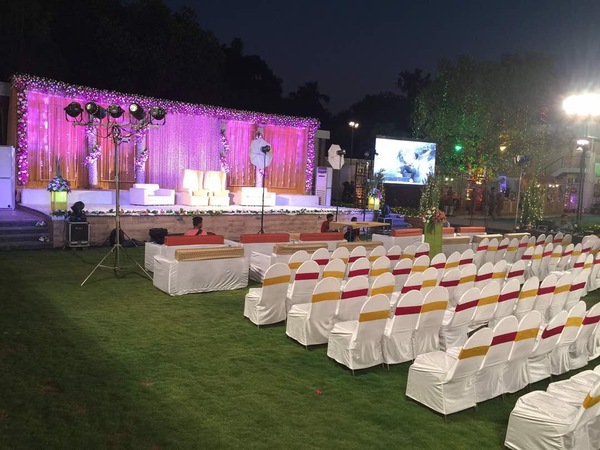 Outdoor Wedding Venues in Lona