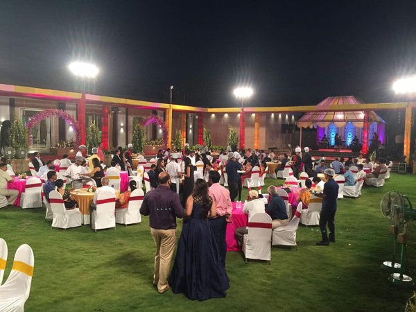 Large Wedding Venue In Lonaval