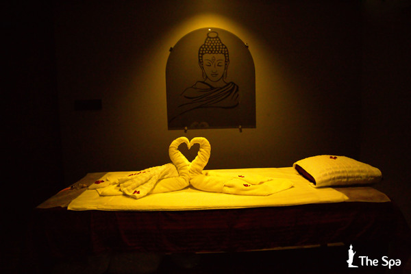 ONLY IN 999/- WITH MEMBERSHIP THE SPA IN