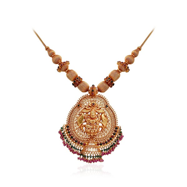 nagas pendant pairs well