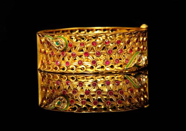 916 gold kempu kada