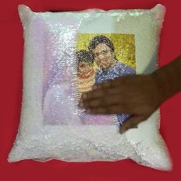 Magic Pillow, Sequin