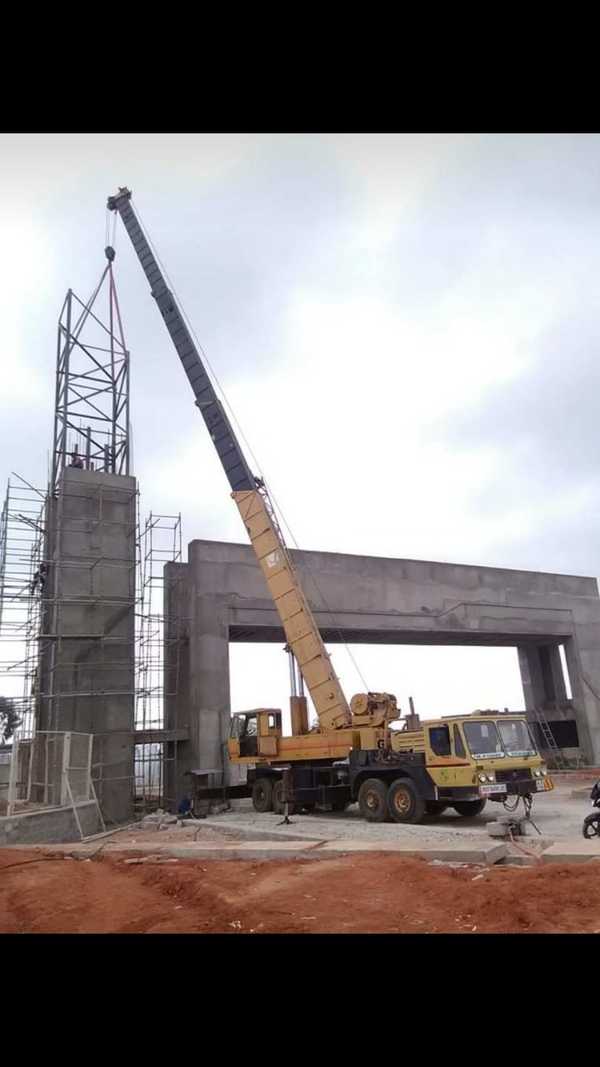 hire crane tyre mounted hire e