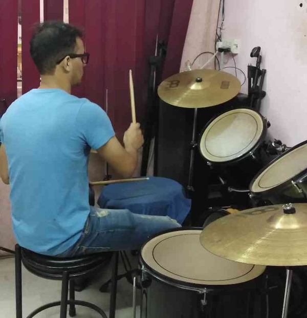 stage performance opportunitie