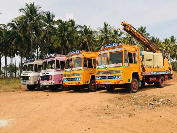 leading borewell service