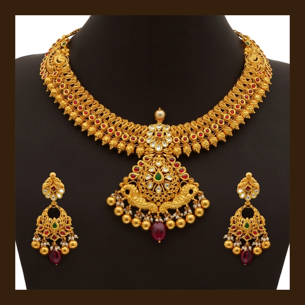 antique gold necklaces