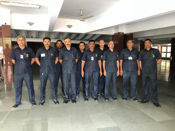 Bouncer Services
Bouncer Servi