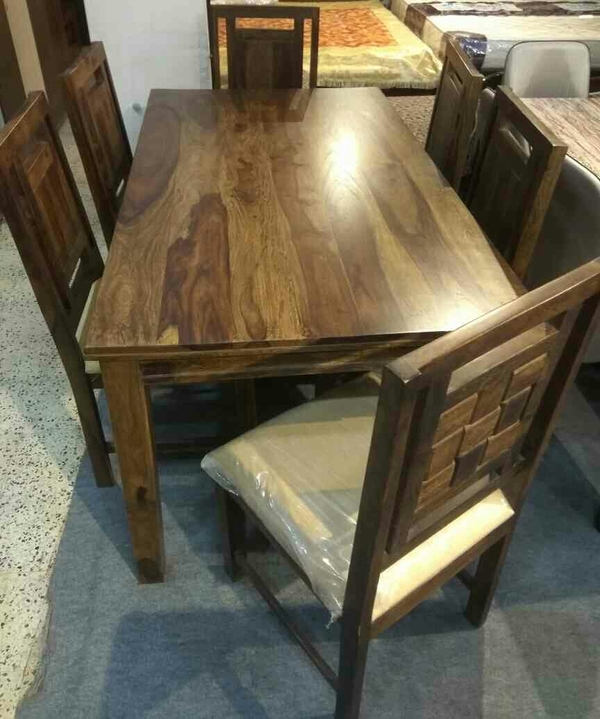 sagwaan wood 6 seater dining t