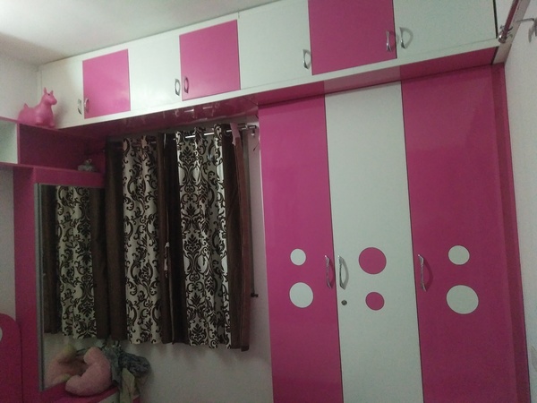 ceiling wardrobes dealers
