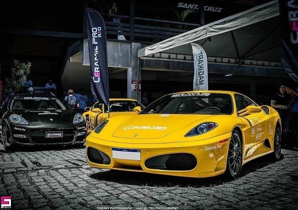 hydrophobic effect glossy fini