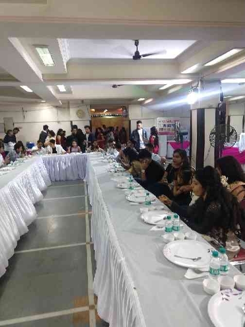 group tour specialist