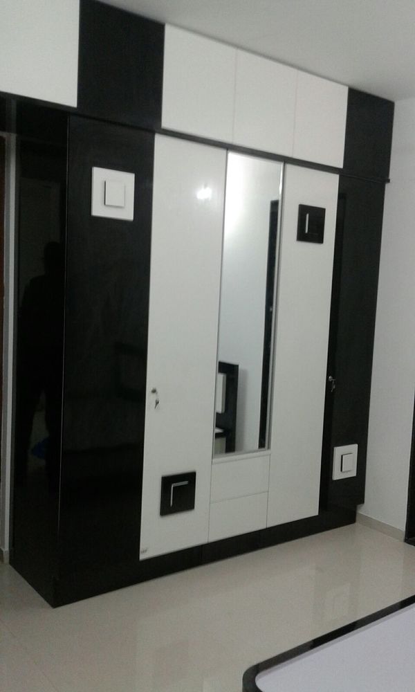 wall wardrobe dealers
