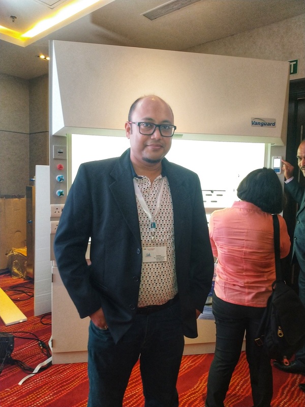 energy efficient fume hood