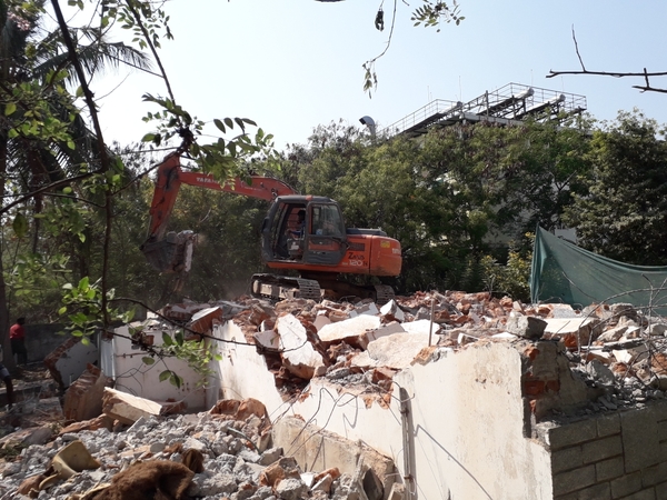 building demolition contractor