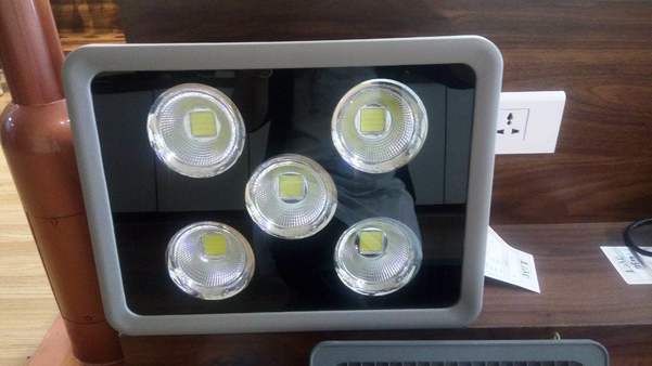 showroom luminaire world led l