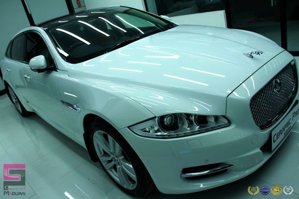 scratch resistant property