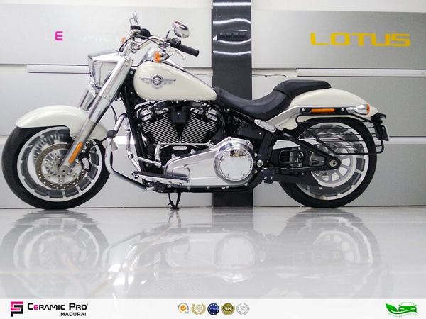 scratch resistant property