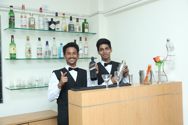 Best Hotel Management Col
