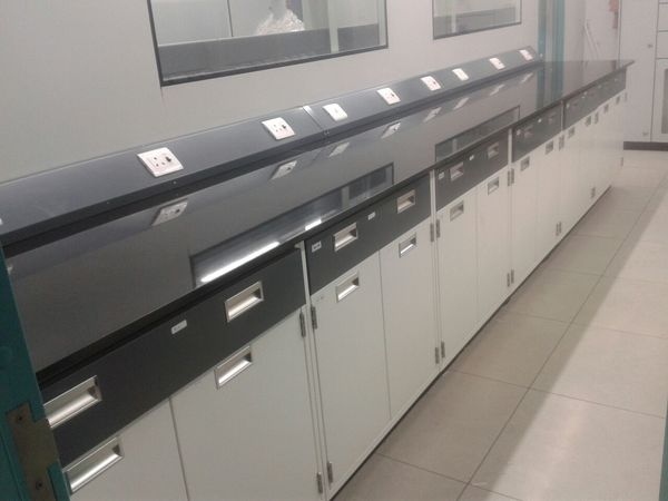 modular laboratory furniture m