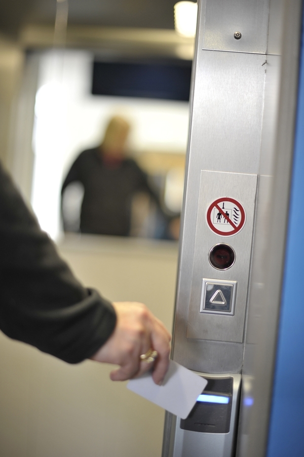 biometric access control machi