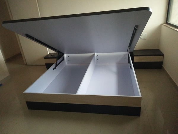 white fine furniture company