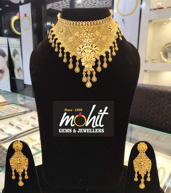 gold jhumki