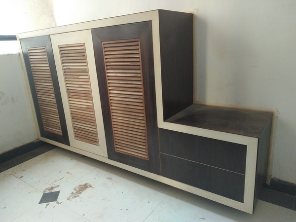 freelance interior designer