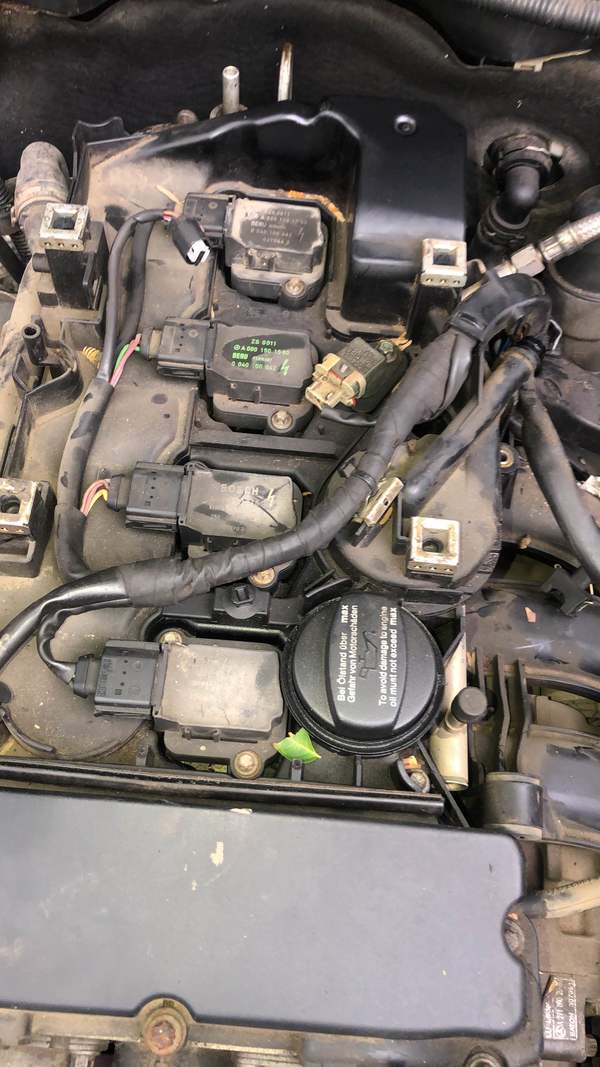 mercedes benz car engin desel