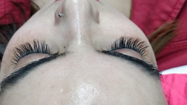 Eyelashes Extension in Gurgaon-

For a l