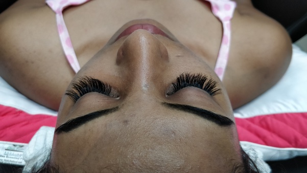 Eyelash Extensions in Sector 17 Gurgaon 