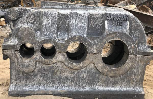 FG 200 Grade Gear Box Top + Bottom Housing Combine