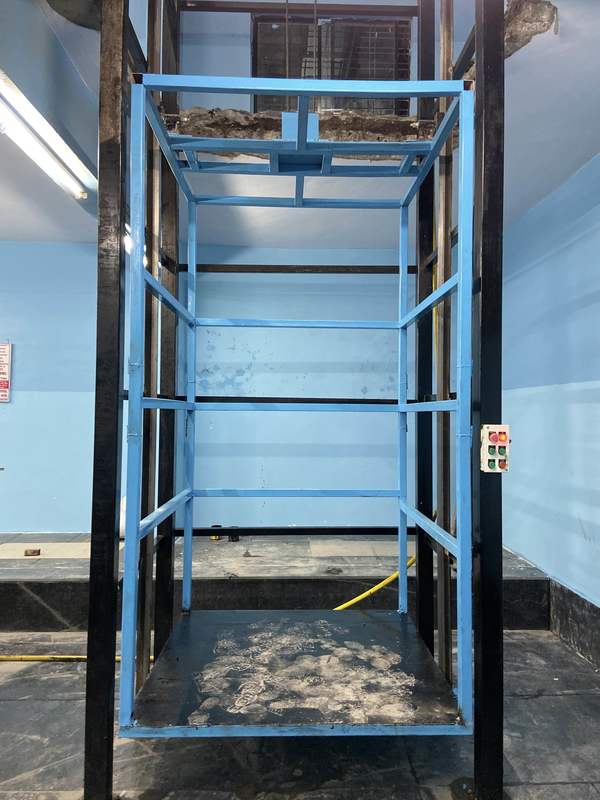 New Material Handling Lift Ins