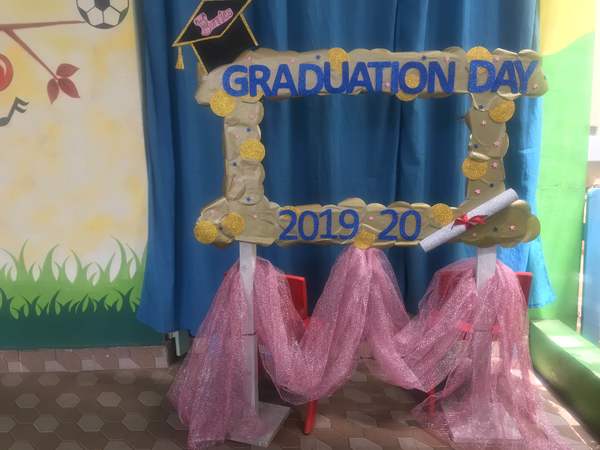 Bunnies click corner 