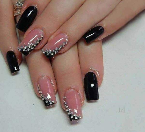 Nail Art Extensions in Gurgaon-

Nails a
