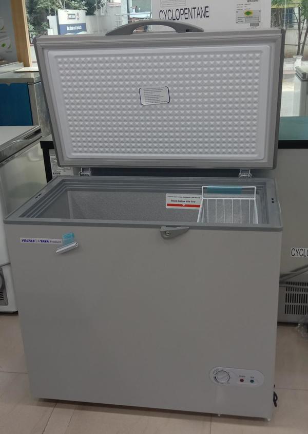 Voltas Deep Freezer 220 Liter In Coimbatore Vinu Vehashene Agency