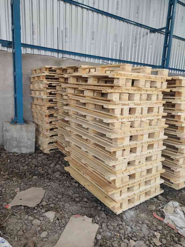 Pine wood pallets and box supplier as per export n Shree Sai Enterprises