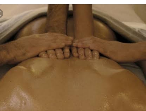 Mayzz AROMATHERAPY MASSAGE, 


In aromat