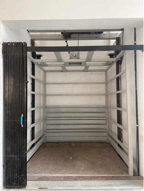 New Industrial Goods Lift In V