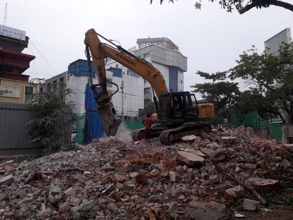 demolition contractor guindy
