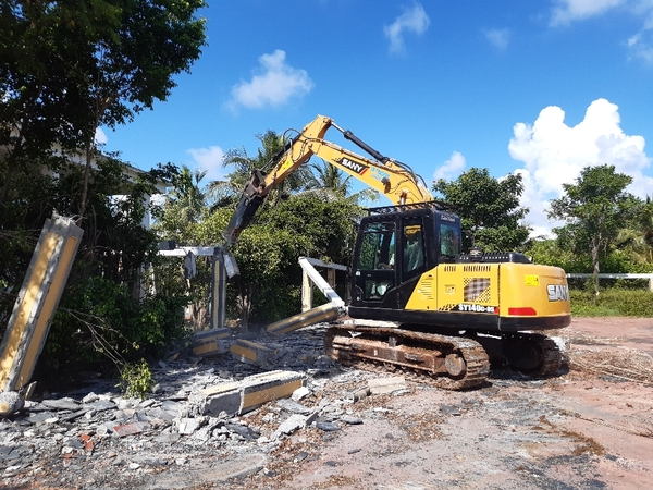 commercial demolition contract