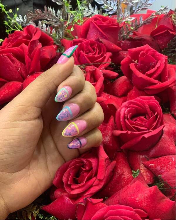 D painted lady salon & Academy
Nails Ext