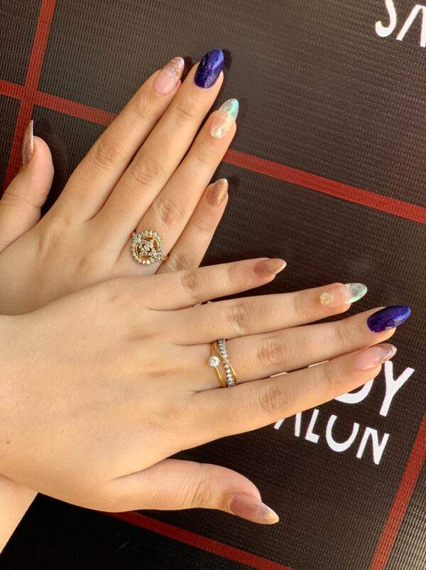 Give Colour to your Nails
Celebrate Vale