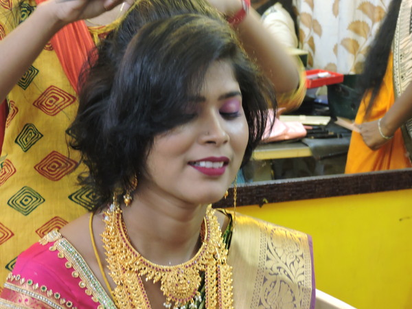 PROFESSIONAL MAKEUP ARTIS