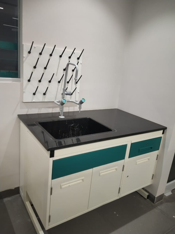 chemistry lab design