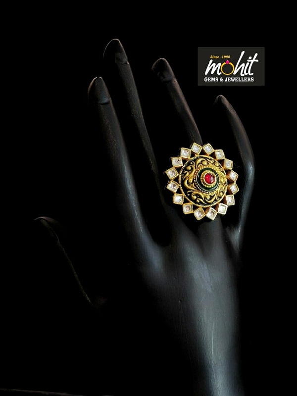 green kundan